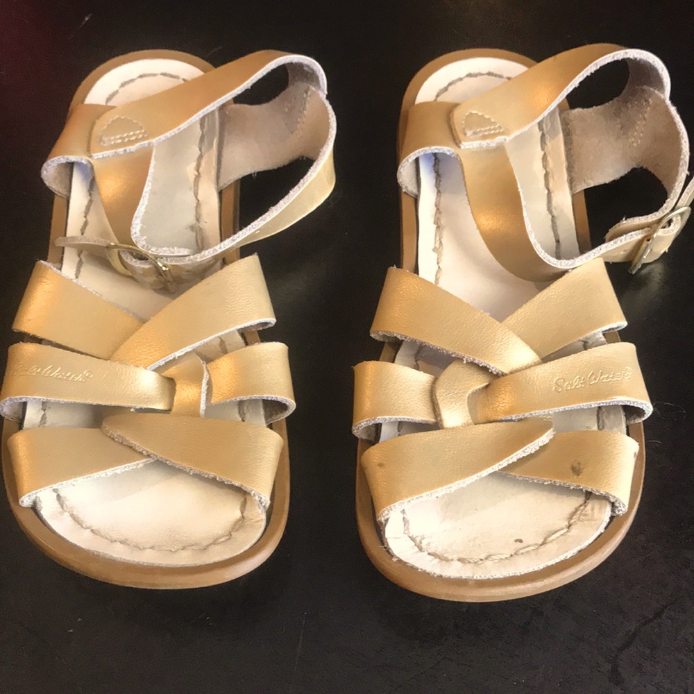 Saltwater little girls sandals